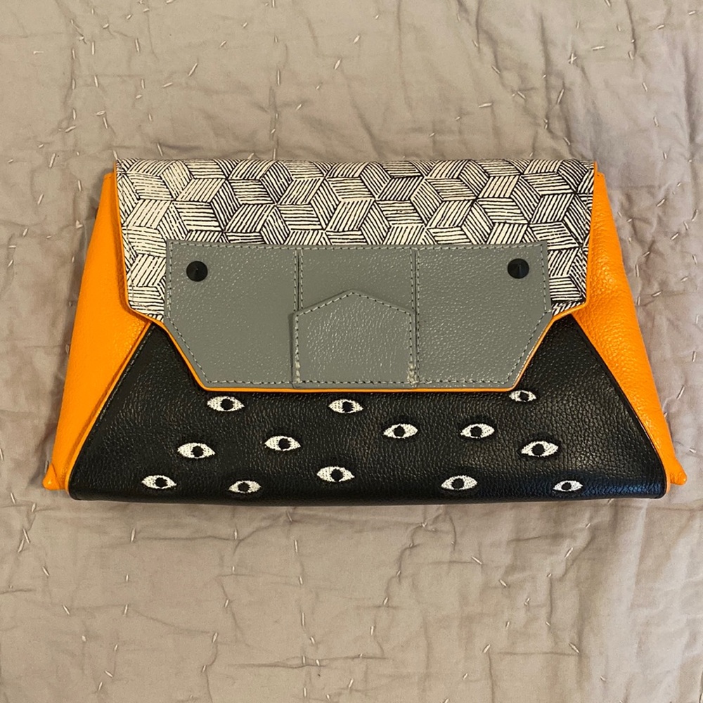 Min & Mon Agna Reversible Clutch Purse